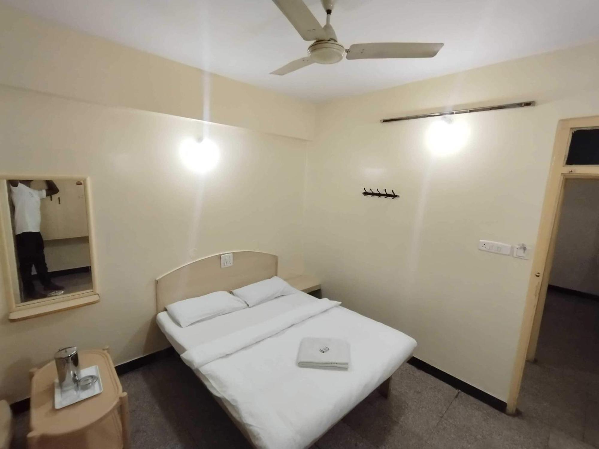Hotel O Sri Vijaya Palace Lodging Bangalore Eksteriør billede
