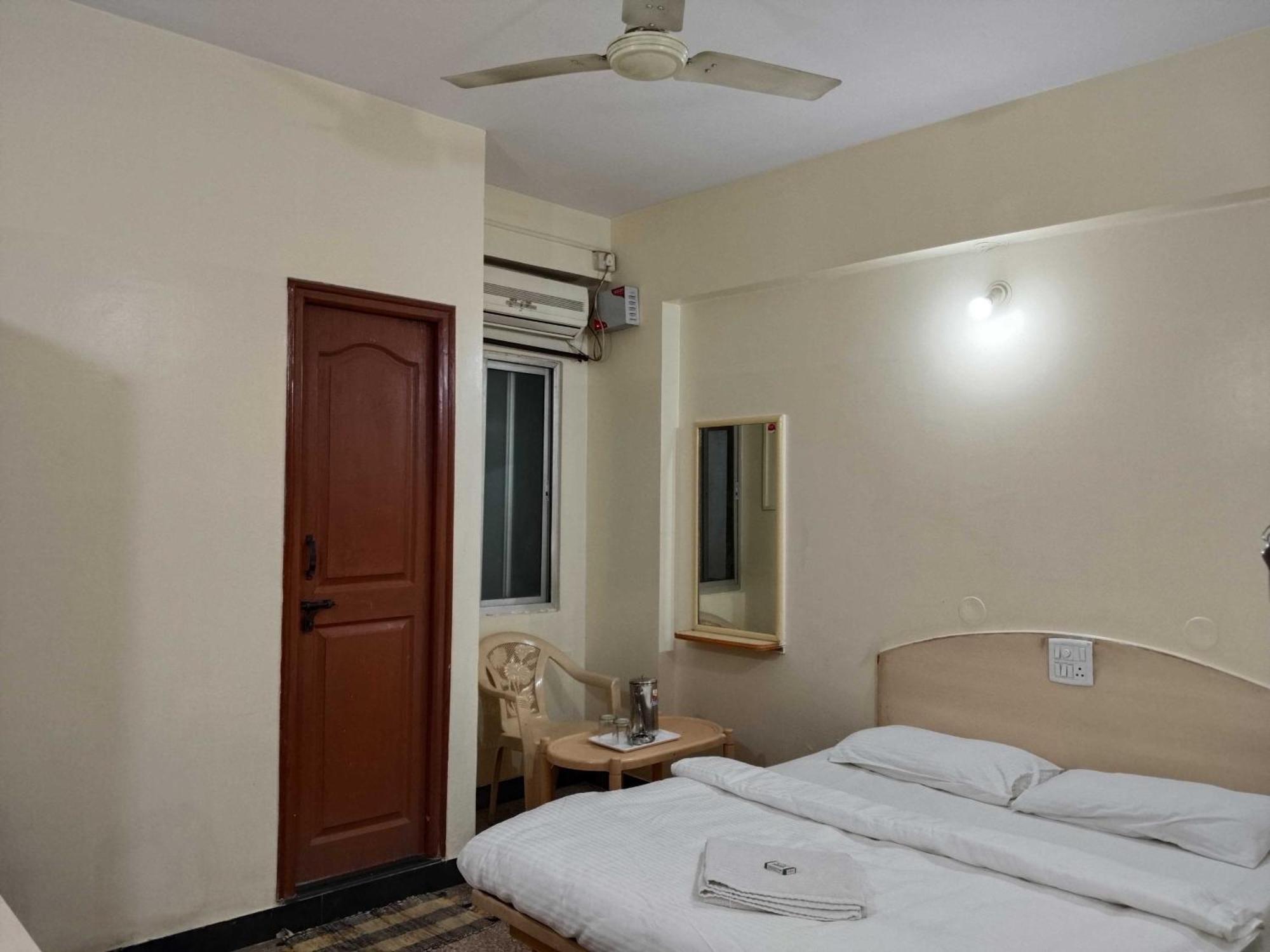 Hotel O Sri Vijaya Palace Lodging Bangalore Eksteriør billede